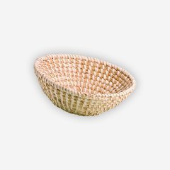 Straw basket, plaited, round